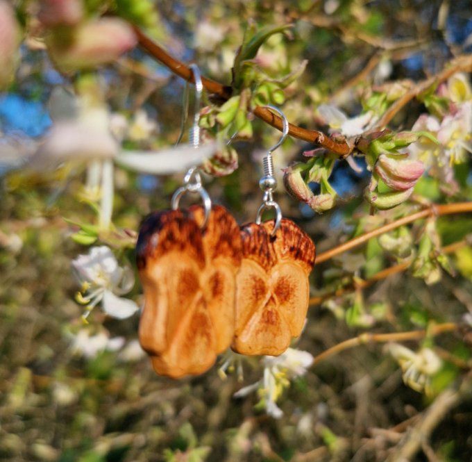 Boucles d'oreilles pensées
