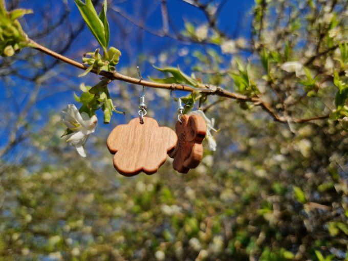 Boucles d'oreilles cognassier du japon