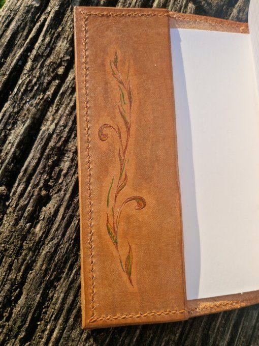 Couvre-livre dragon de bois
