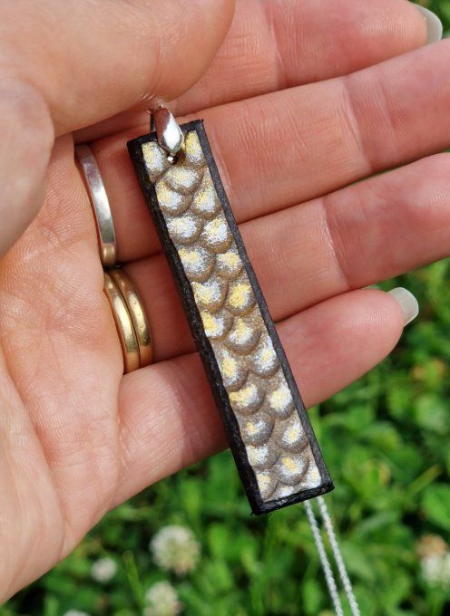 Pendentif écailles de dragon Moisson