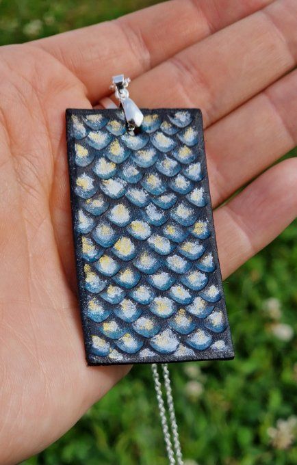 Pendentif écailles de dragon Lagon