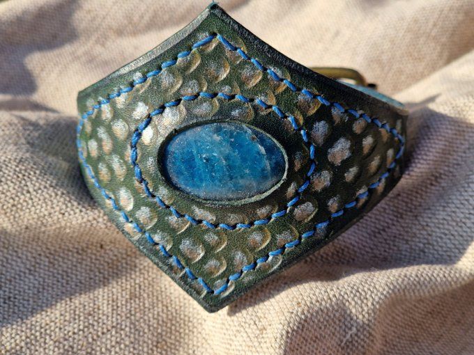 Bracelet écailles de dragon Terre