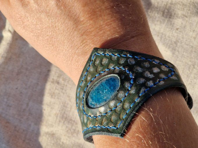 Bracelet écailles de dragon Terre