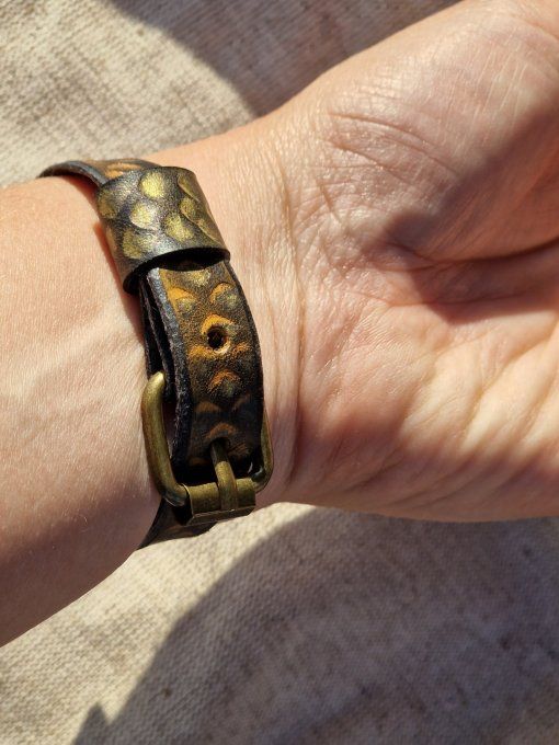 Bracelet écailles de dragon Lumière 