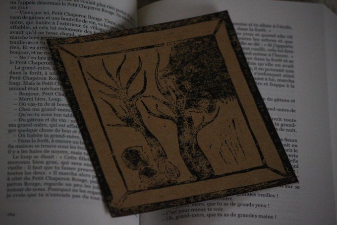 Linogravure "Petit Chaperon Rouge" - Papier Brun