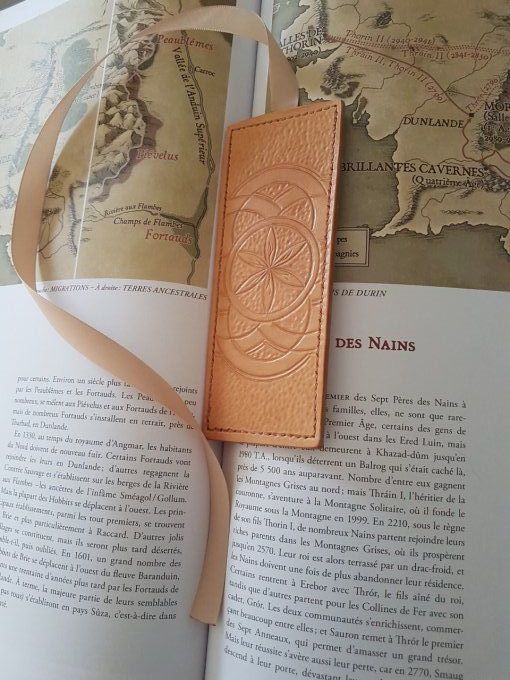 Marque-page signet luxe, volutes