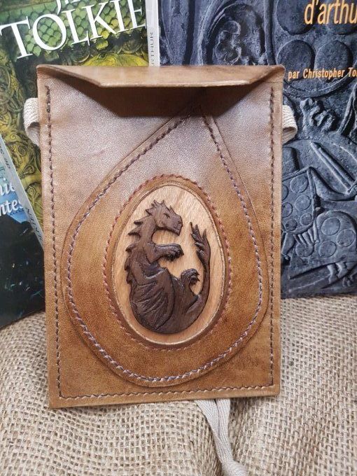 Petite pochette "Bébé dragon des étoiles"
