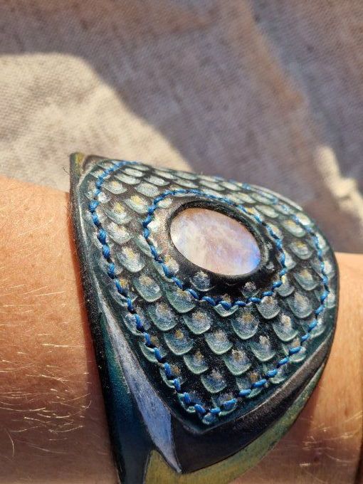 Bracelet écailles de dragon Lune
